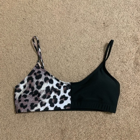Black and leopard bikini top size Small - Picture 5 of 7